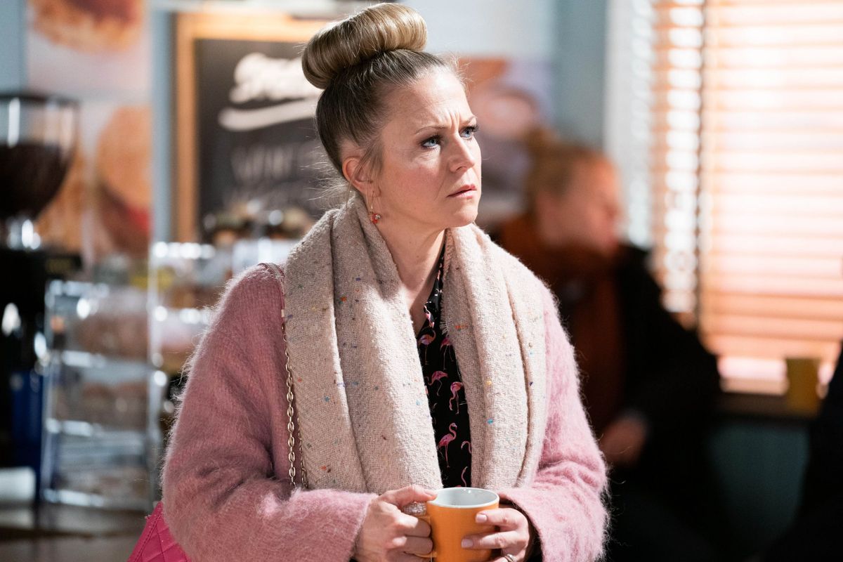 Eastenders Spoilers Bombshell Linda Makes A Shock Discovery What To Watch 8286