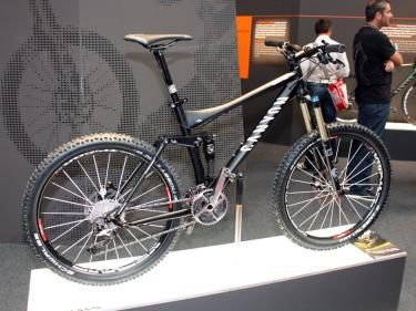 The 120mm-travel Nerve XC gets a hydroformed top tube for 2011.
