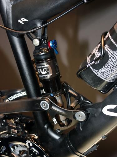 Lower shock mounts are fitted with needle bearings for a smoother stroke than the tradtional DU bushings.