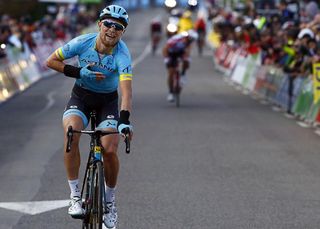 Magnus Cort wins stage 4 at Paris-Nice