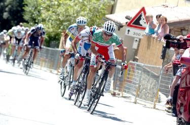 Giovanni Visconti (ISD - Neri) leads the breakaway