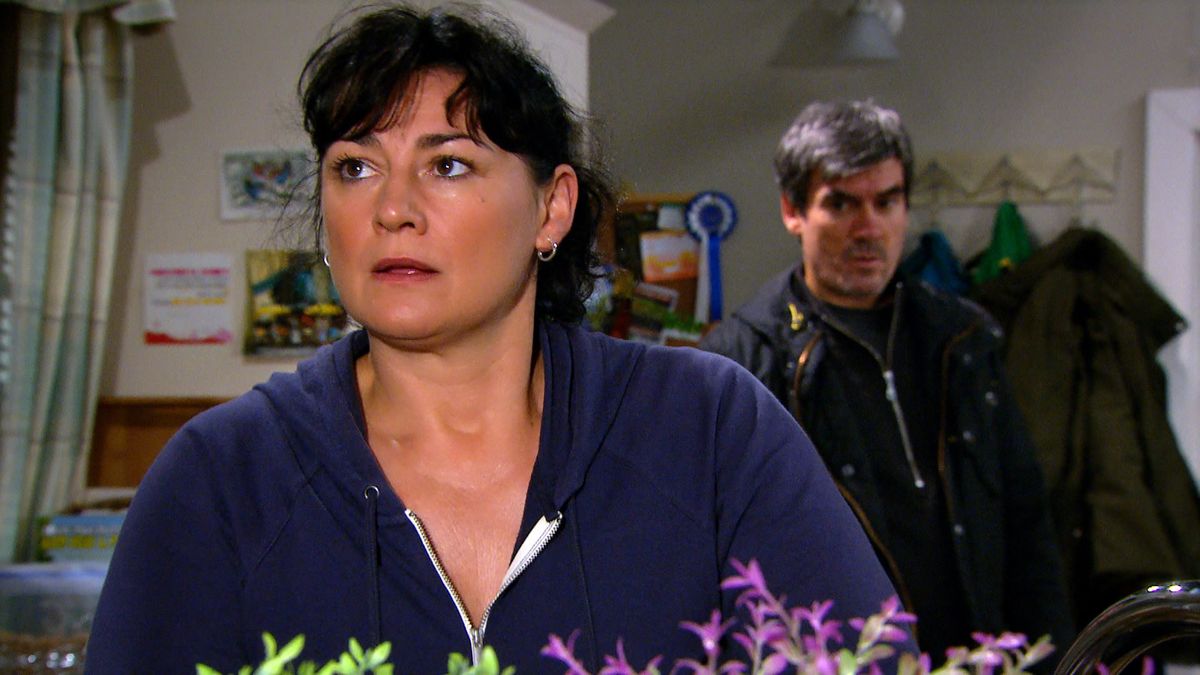 Moira tells Cain to stay away in Emmerdale