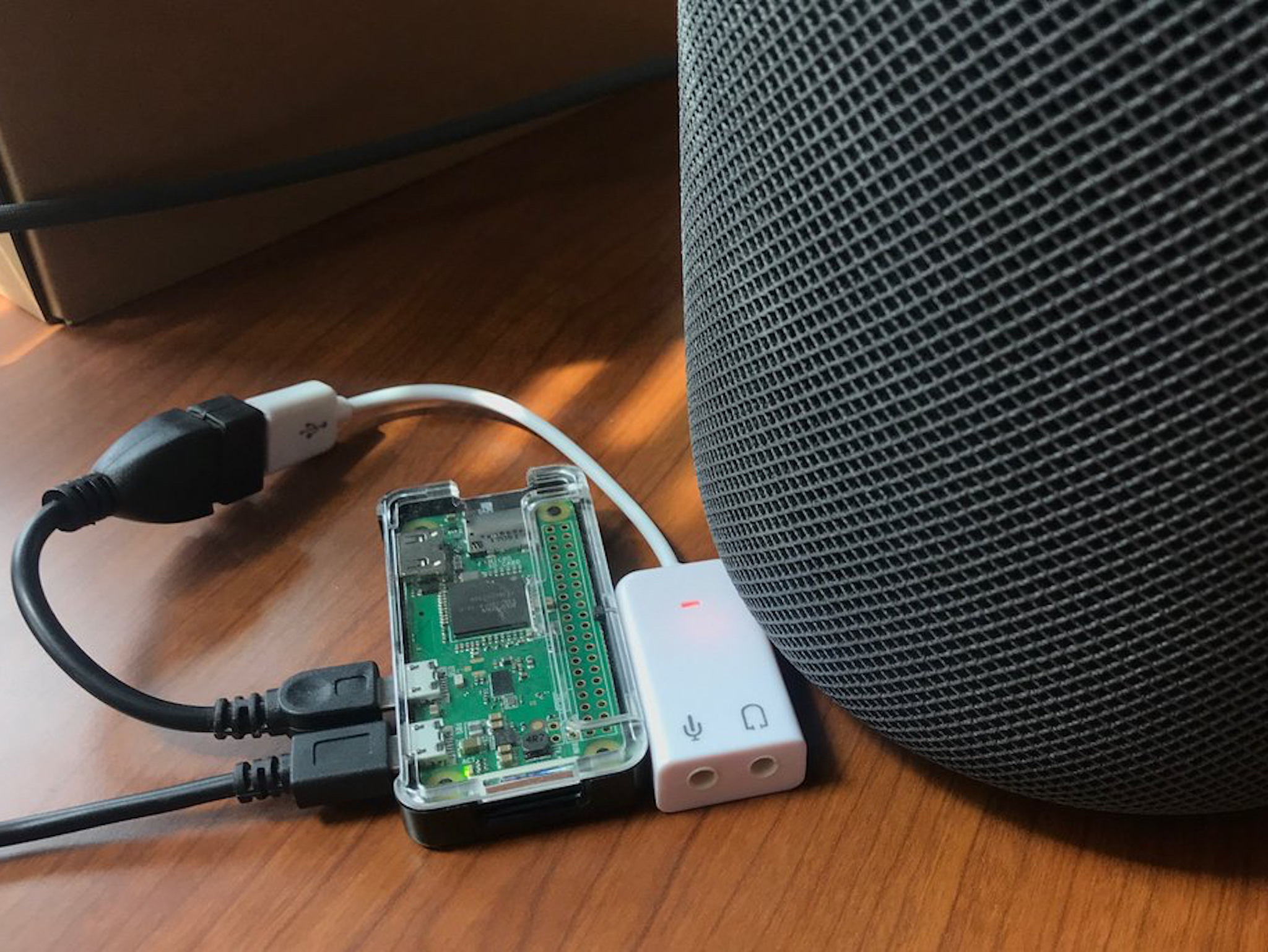 Умную колонку к телефону. Умная колонка на Raspberry Pi. Колонка компьютерная моно.