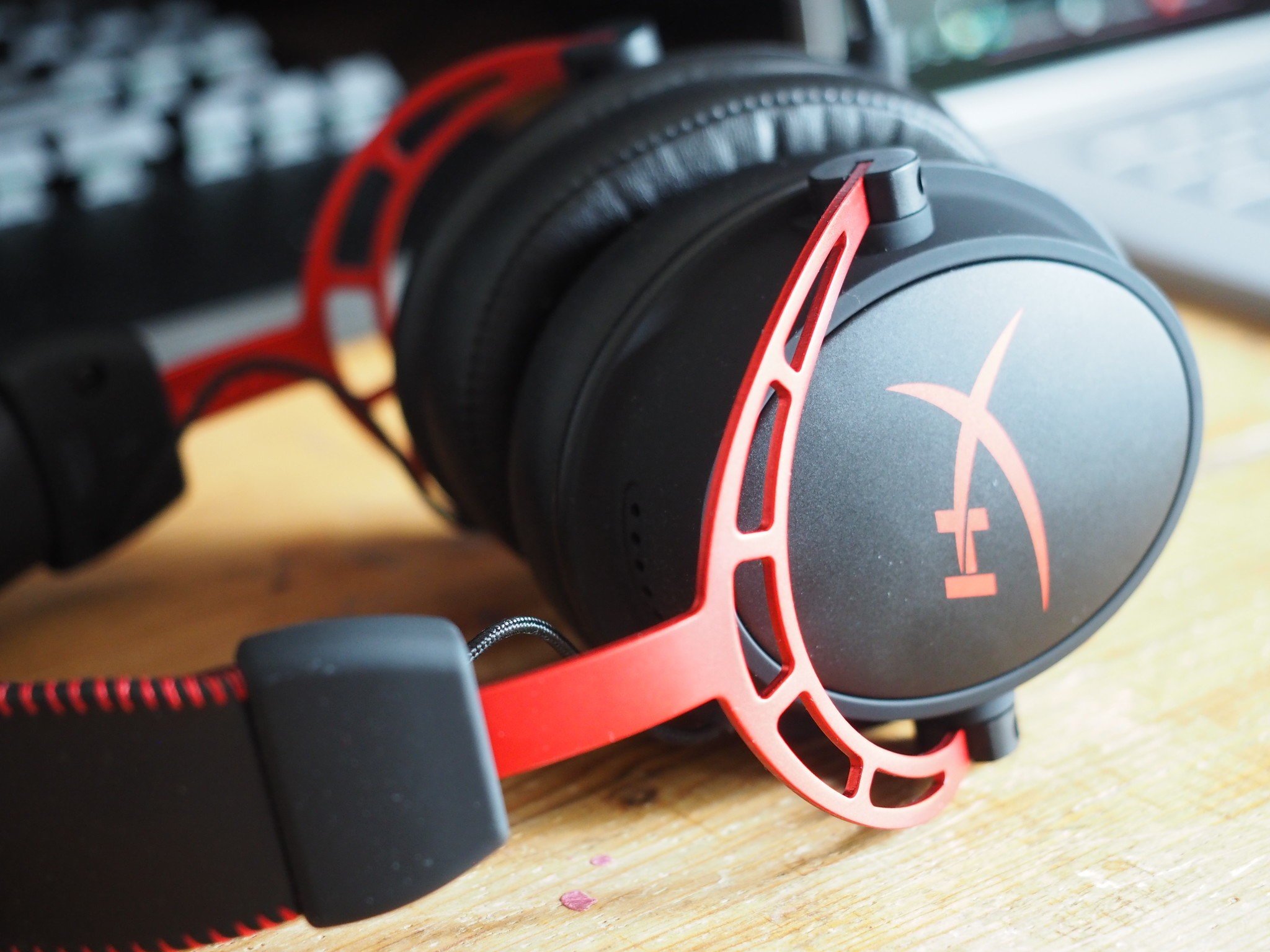 Hyperx sound. HYPERX cloud Alpha 2. HYPERX cloud Alpha Wireless. АЧХ HYPERX cloud Stinger. HYPERX cloud Alpha".