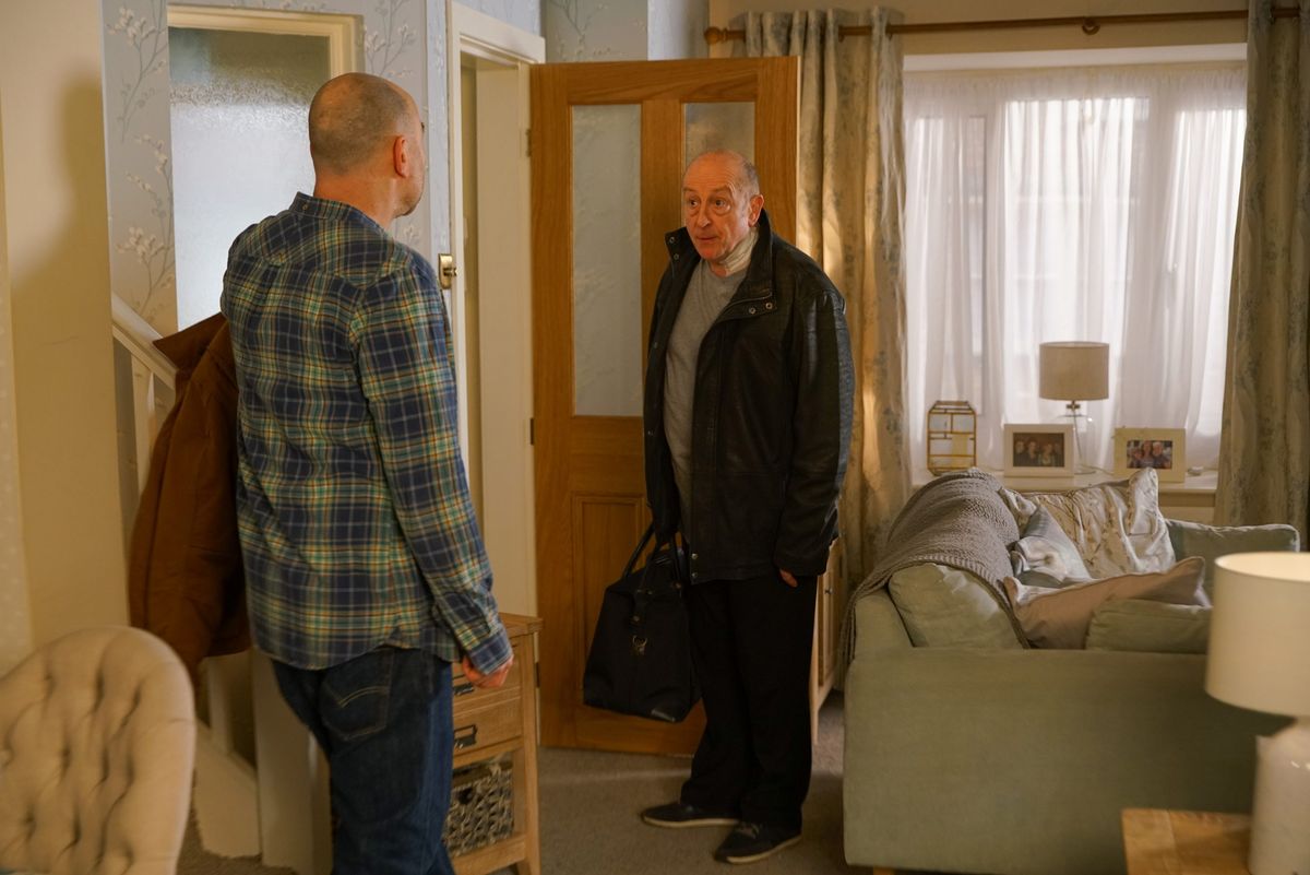 Coronation Street spoilers: Tim Metcalfe chucks his dad out!