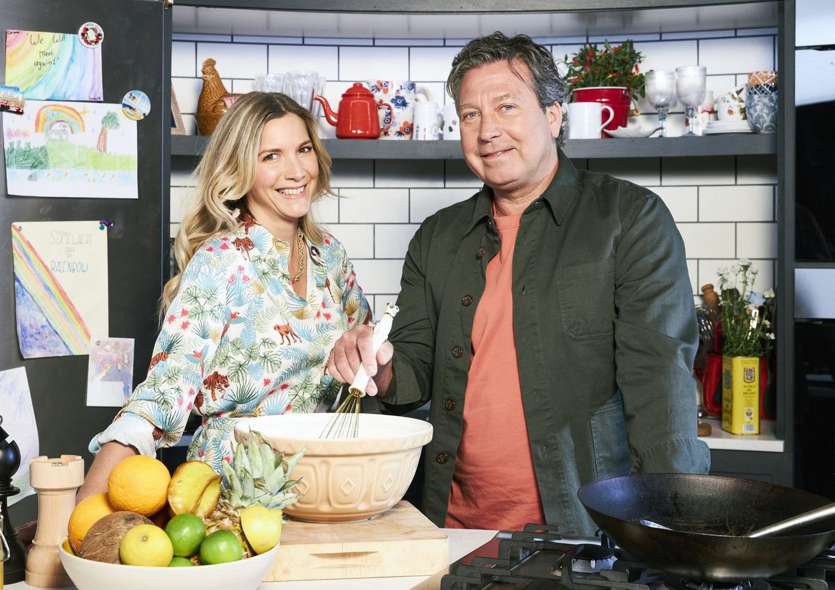 Lisa Faulkner and John Torode in the kitchen