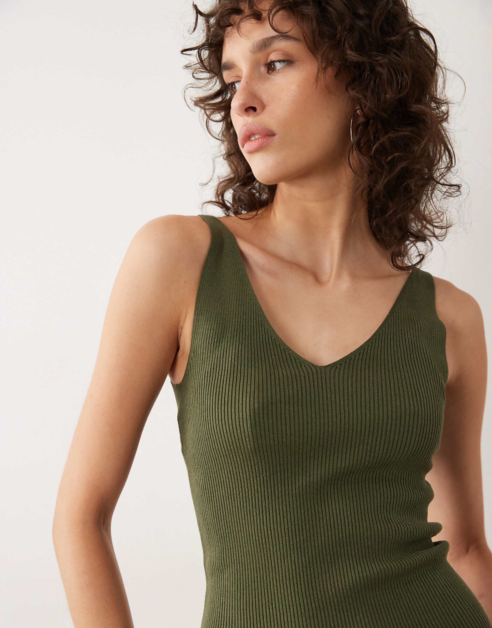 Jdy V Neck Knitted Vest Top in Khaki