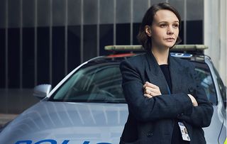 Carey Mulligan on Collateral: ‘Kip does believe in bending the rules to do the right thing’ as she makes a key breakthrough!’