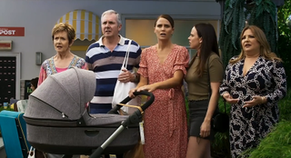 Neighbours, Susan Kennedy, Karl Kennedy, Elly Conway, Bea Nilsson, Terese Willis