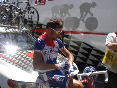 No!! Vladimir Karpets (Team Katusha) cut off his mullet!