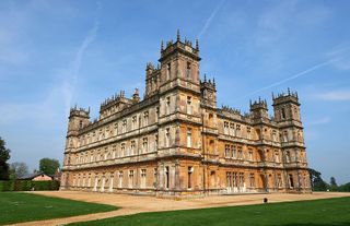 Downton Abbey filming location Highclere Castle