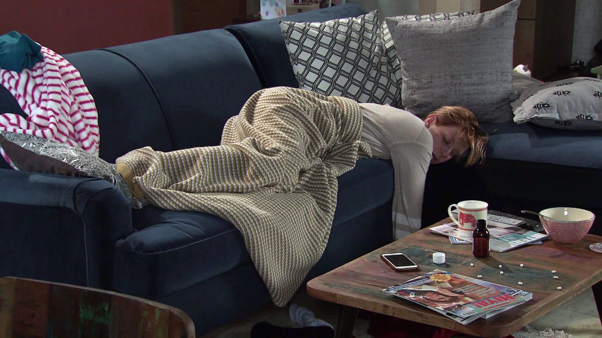 Coronation Street spoilers: Simon finds Leanne Battersby unconscious!