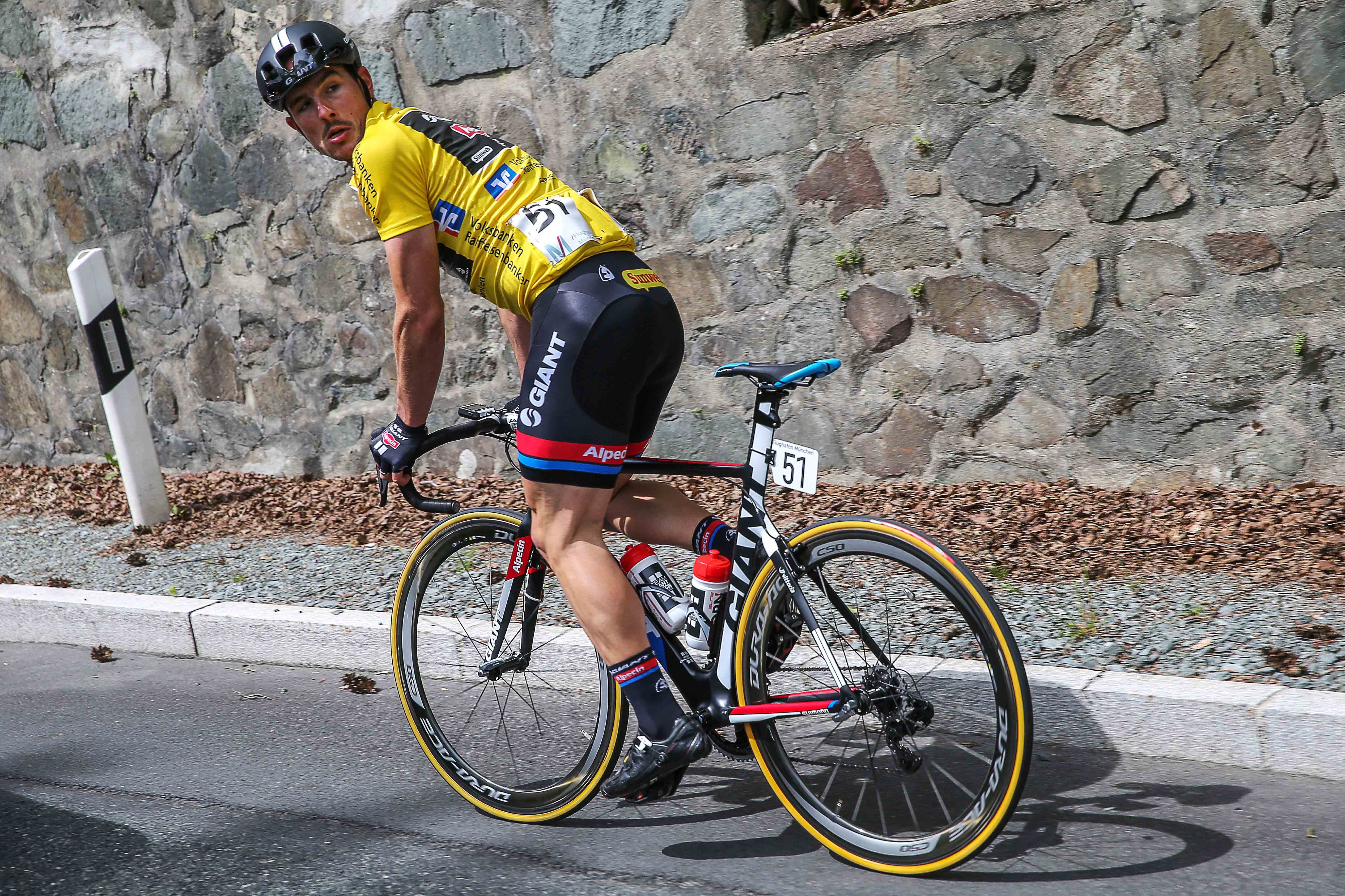 Stage 3 - Bayern Rundfahrt: Bennett wins stage 3 in Ebern