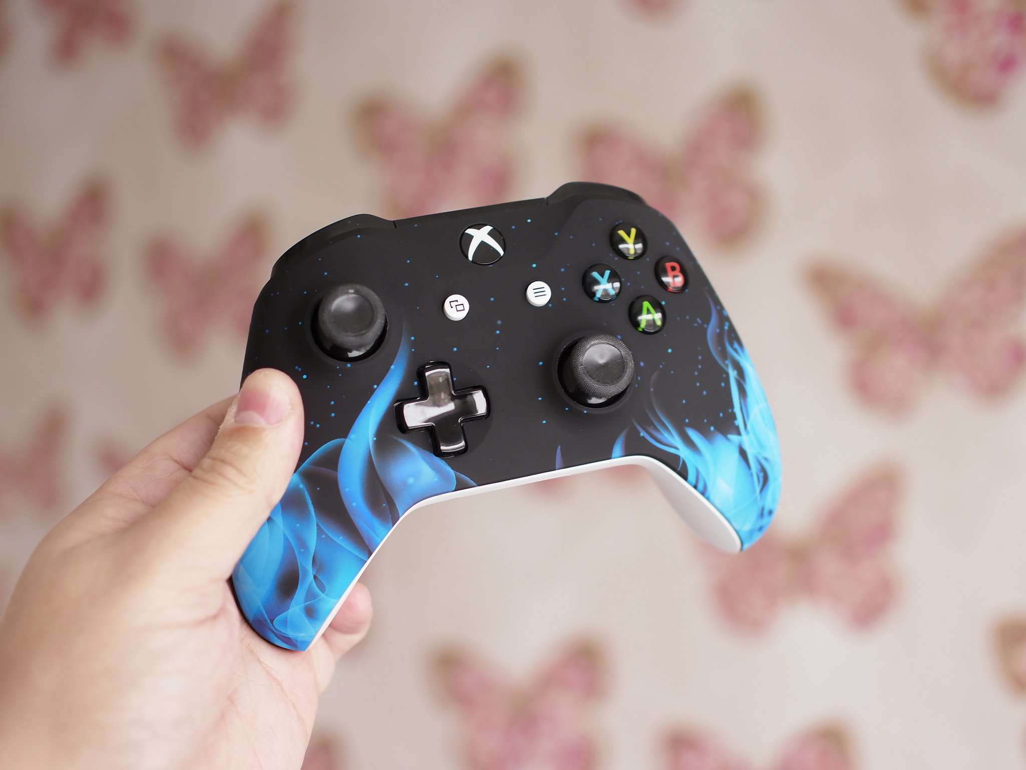 Кастомные геймпады Xbox Series. Кастомный Xbox one x. Кастомный контроллер для Xbox 360. Кастомный геймпад Xbox Series x.