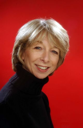 Coronation St's Gail saves dolphins in distress