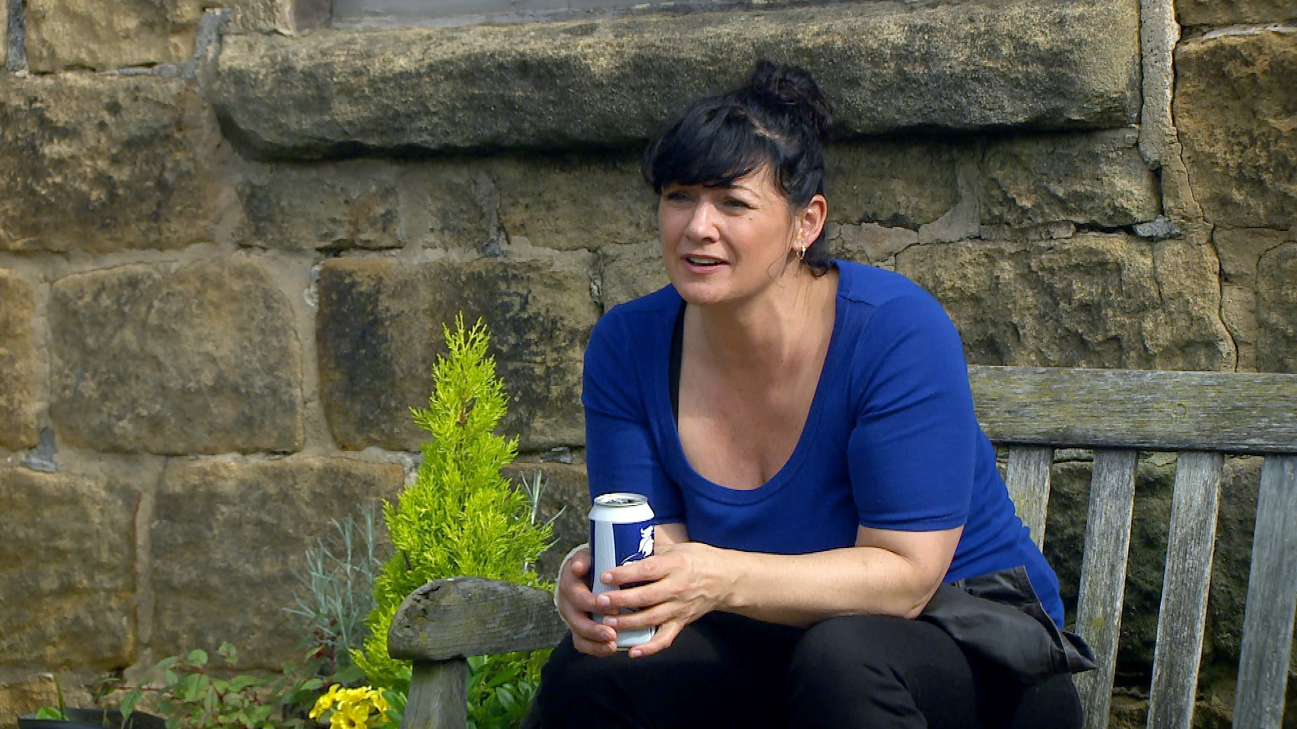 Cain reaches out to Moira in Emmerdale