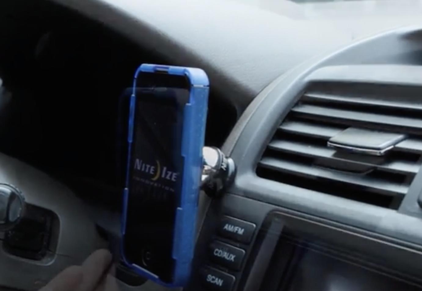 Nite Ize iPhone car mount