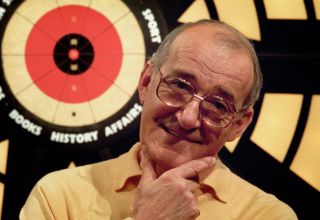 Bullseye Jim Bowen ITV