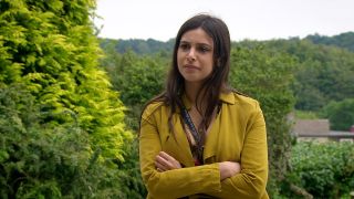 Meena is desperate for a reconciliation with Manpreet in Emmerdale