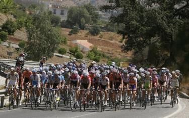 The peloton during stage 3 of the Vuelta