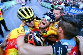 Alejandro Valverde (Spain) exploded with joy