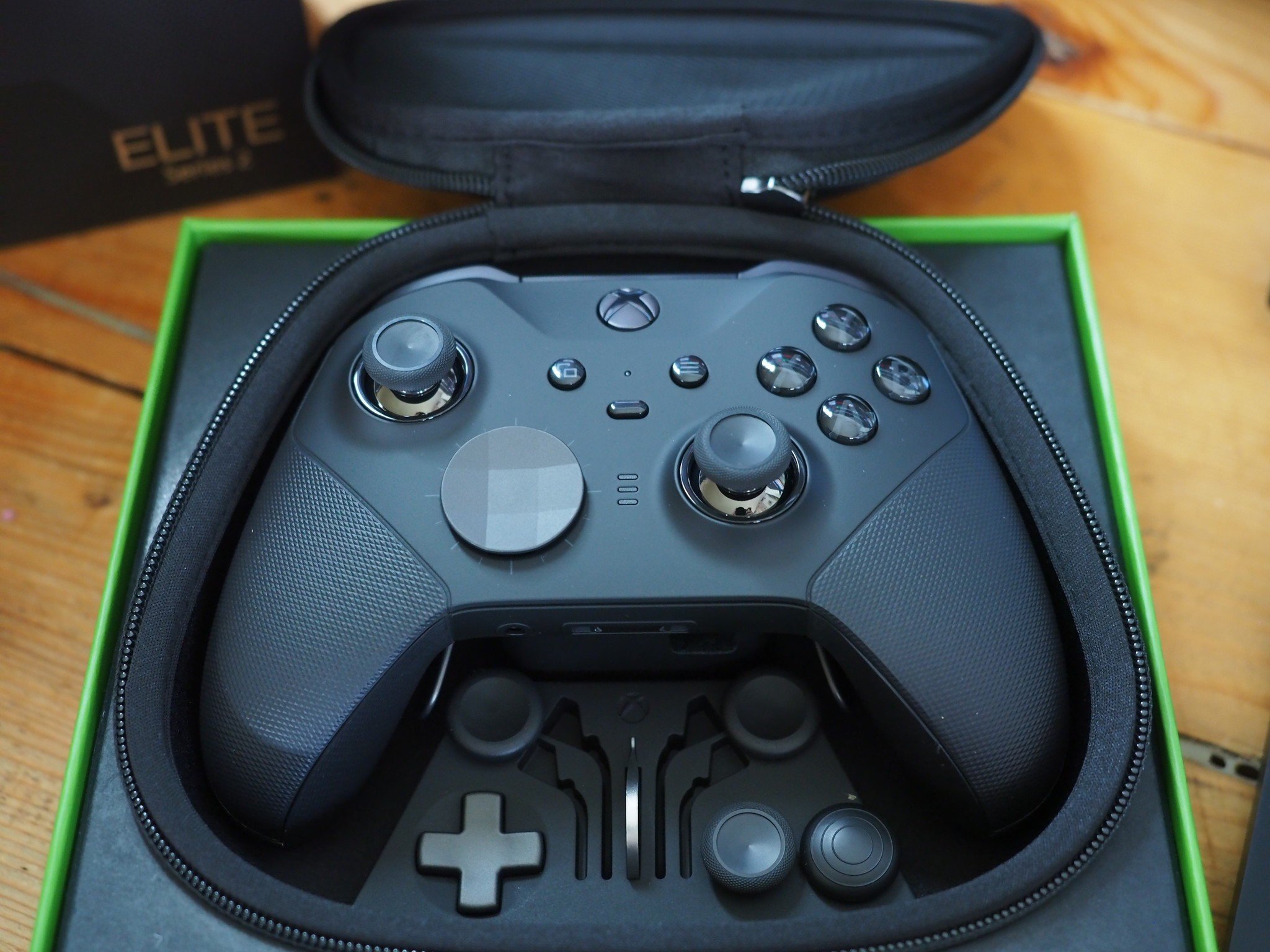 Elite controller 2. Xbox one Elite Controller 2. Xbox Elite Controller v1. Геймпад Xbox Elite v2. Джойстик Xbox Elite 2.