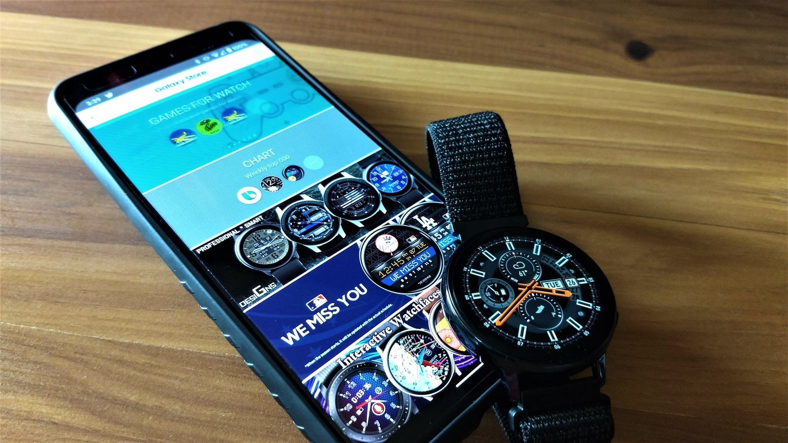 Samsung galaxy watch приложение. Galaxy Store часы. WHATSAPP для часов Samsung Galaxy watch 5. Часы галакси а 55. Galaxy watch Деу упаковка.